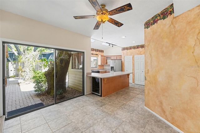 1029 43RD AVENUE N 1, St Petersburg, FL 33703