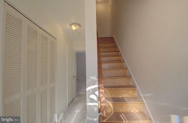 7687 LAYTONIA DR, Gaithersburg, MD 20877