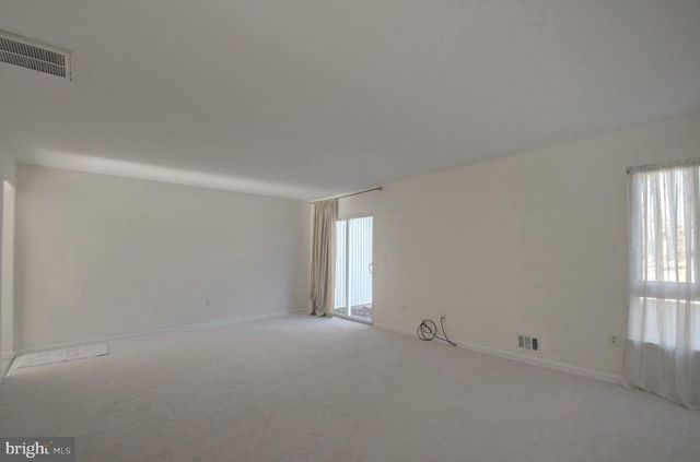 7687 LAYTONIA DR, Gaithersburg, MD 20877