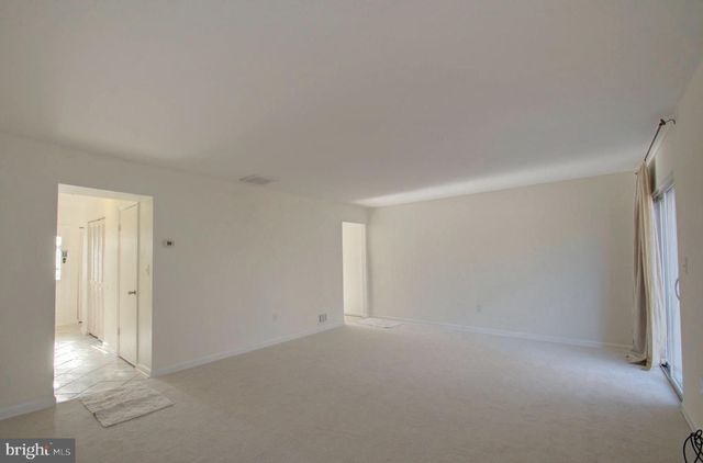 7687 LAYTONIA DR, Gaithersburg, MD 20877