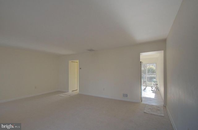 7687 LAYTONIA DR, Gaithersburg, MD 20877