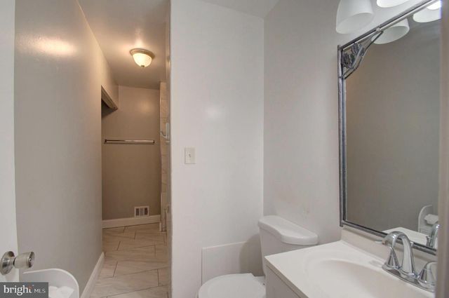 7687 LAYTONIA DR, Gaithersburg, MD 20877