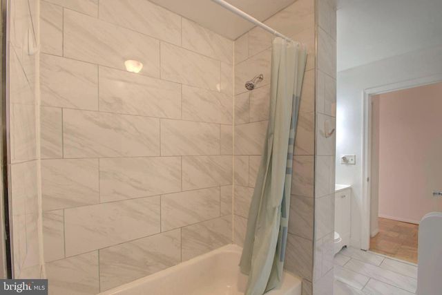 7687 LAYTONIA DR, Gaithersburg, MD 20877