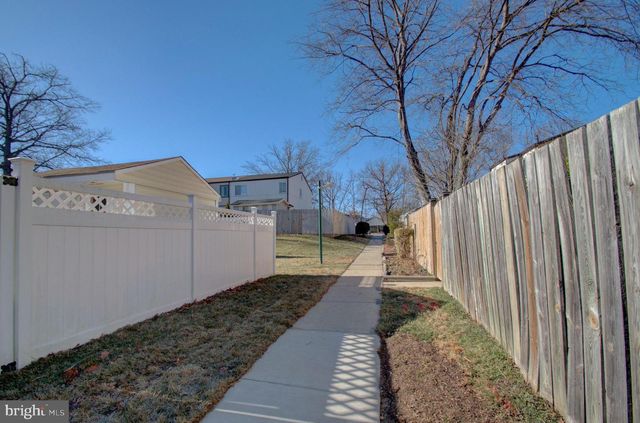 7687 LAYTONIA DR, Gaithersburg, MD 20877