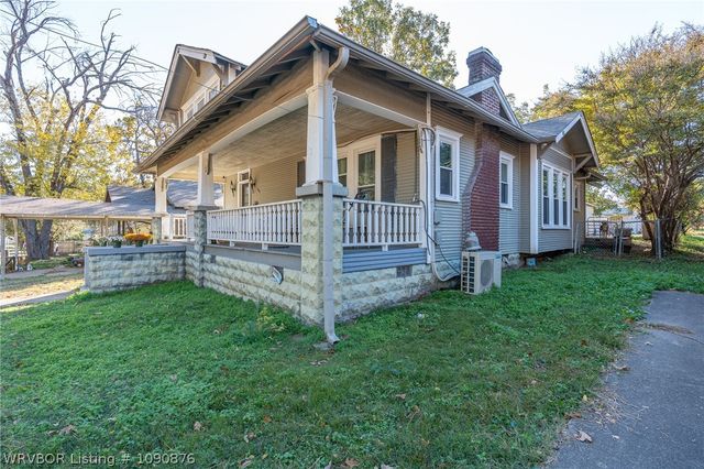 1618 Cedar Street, Van Buren, AR 72956