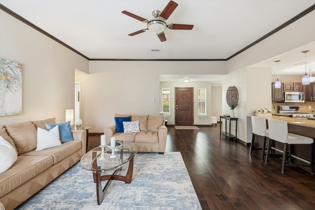 3802 Virginia Pine Circle, Carrollton, TX 75007