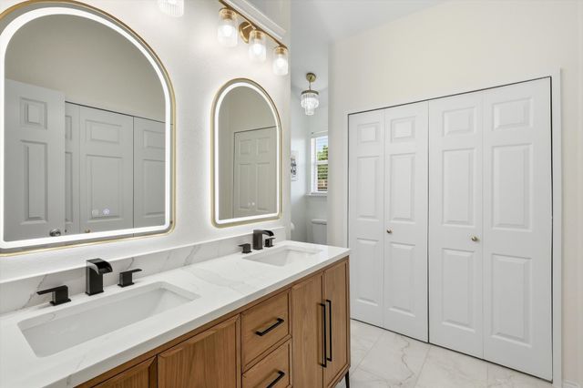 3802 Virginia Pine Circle, Carrollton, TX 75007