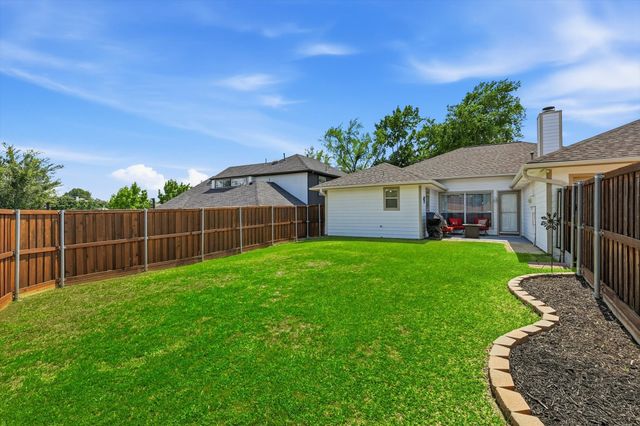 3802 Virginia Pine Circle, Carrollton, TX 75007
