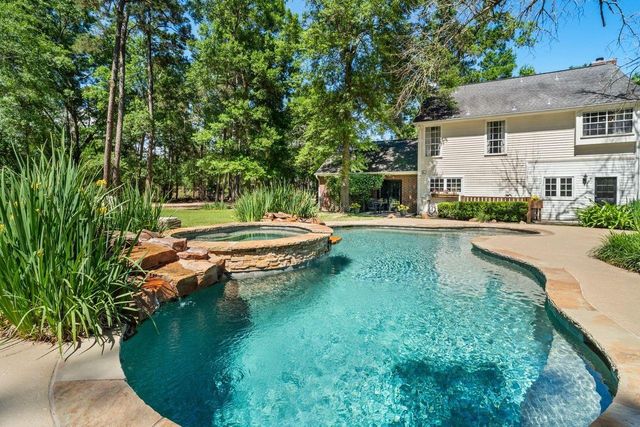 36 Wind River Drive, Conroe, TX 77384