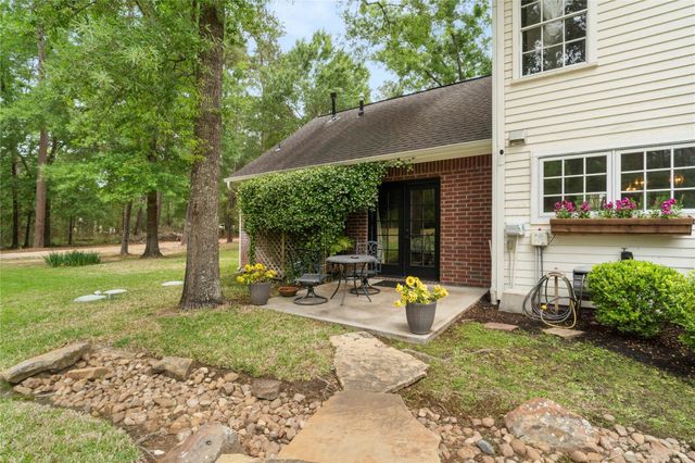 36 Wind River Drive, Conroe, TX 77384