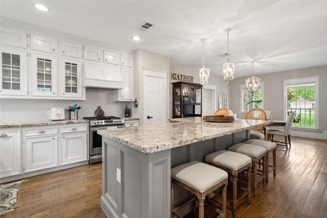 36 Wind River Drive, Conroe, TX 77384