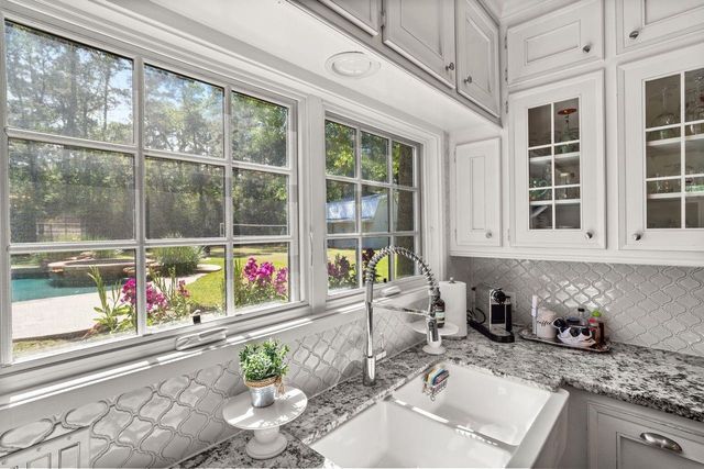 36 Wind River Drive, Conroe, TX 77384