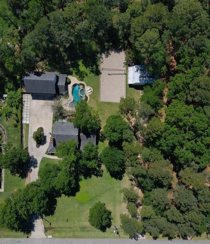 36 Wind River Drive, Conroe, TX 77384