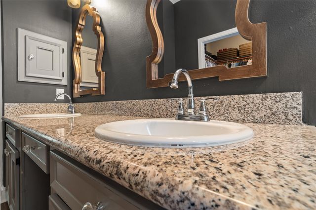 36 Wind River Drive, Conroe, TX 77384