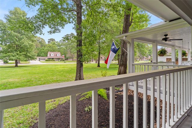 36 Wind River Drive, Conroe, TX 77384