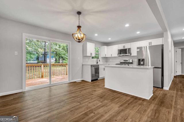 2184 Cherokee Valley Circle, Lithonia, GA 30058