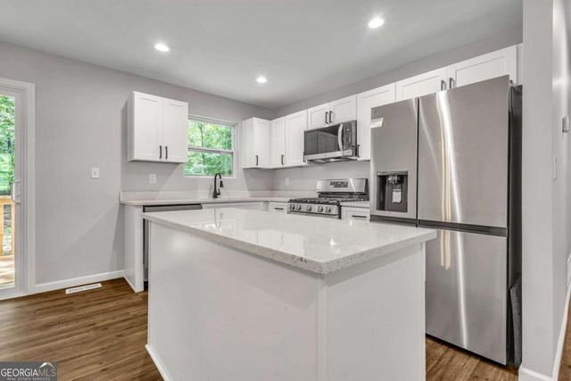 2184 Cherokee Valley Circle, Lithonia, GA 30058