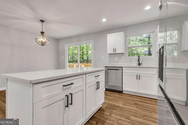 2184 Cherokee Valley Circle, Lithonia, GA 30058