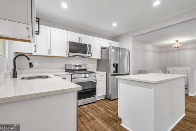2184 Cherokee Valley Circle, Lithonia, GA 30058