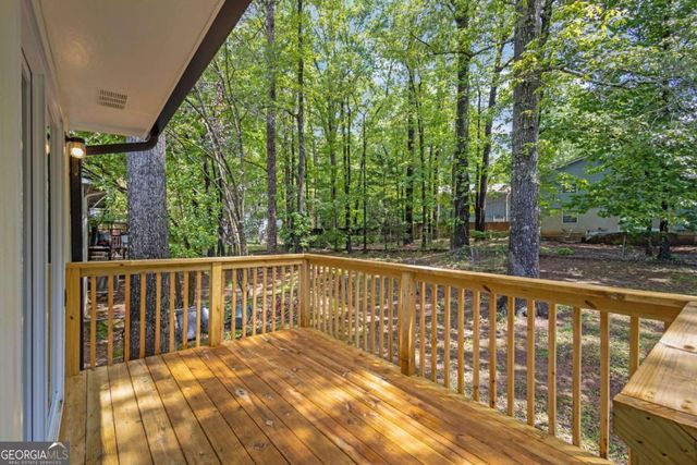 2184 Cherokee Valley Circle, Lithonia, GA 30058