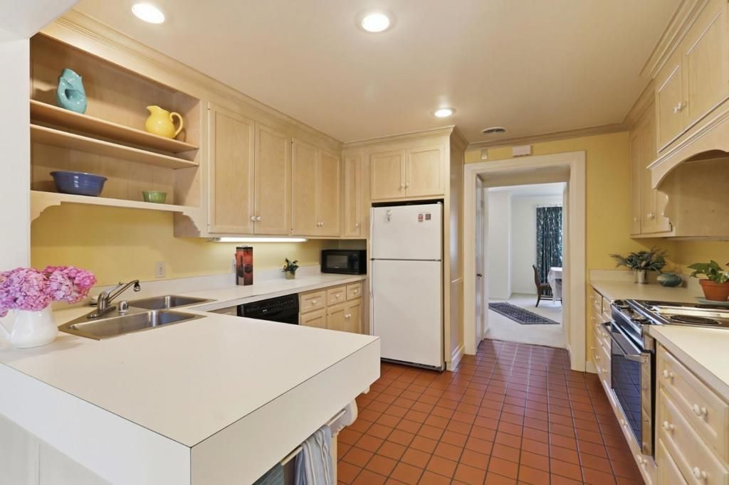 Image 9 of property listing at 15905 Orange Blossom Lane, Los Gatos, CA 95032