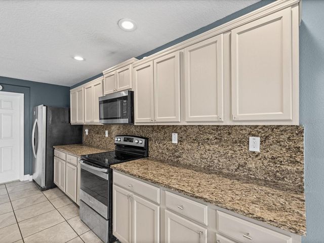 7335 BRIDGEVIEW DRIVE, Wesley Chapel, FL 33545