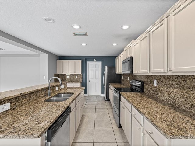 7335 BRIDGEVIEW DRIVE, Wesley Chapel, FL 33545