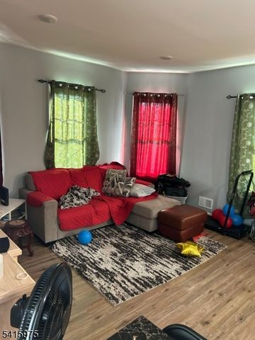 421 Magie Ave, Elizabeth City, NJ 07208