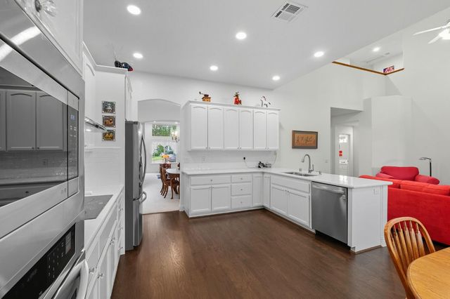 5538 Delrose Ct, Carmichael, CA 95608