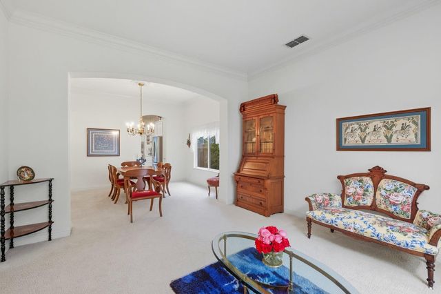 5538 Delrose Ct, Carmichael, CA 95608