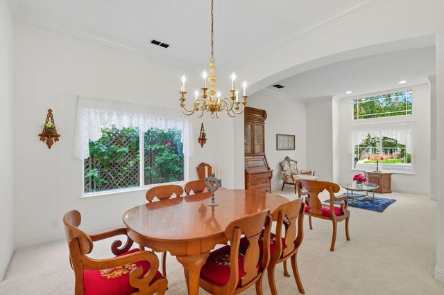 5538 Delrose Ct, Carmichael, CA 95608