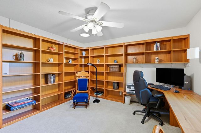 5538 Delrose Ct, Carmichael, CA 95608