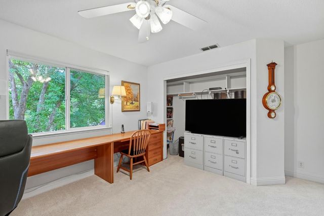 5538 Delrose Ct, Carmichael, CA 95608