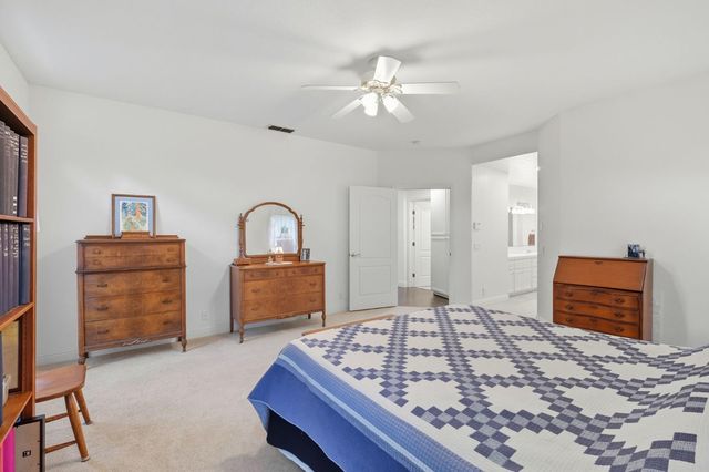 5538 Delrose Ct, Carmichael, CA 95608