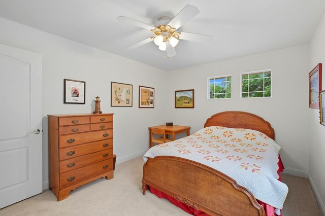 5538 Delrose Ct, Carmichael, CA 95608