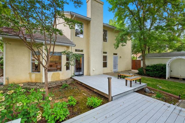 5538 Delrose Ct, Carmichael, CA 95608