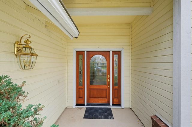 5538 Delrose Ct, Carmichael, CA 95608