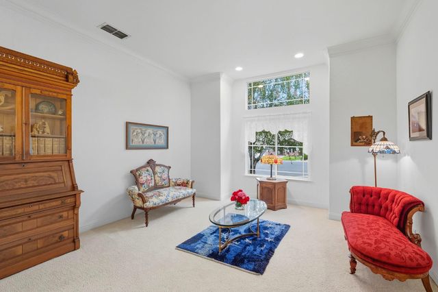 5538 Delrose Ct, Carmichael, CA 95608