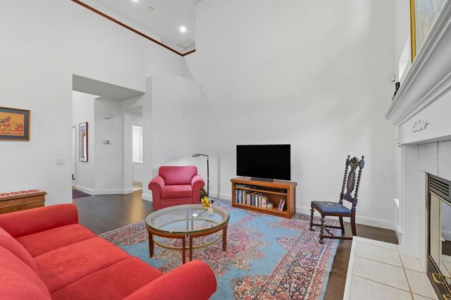 5538 Delrose Ct, Carmichael, CA 95608