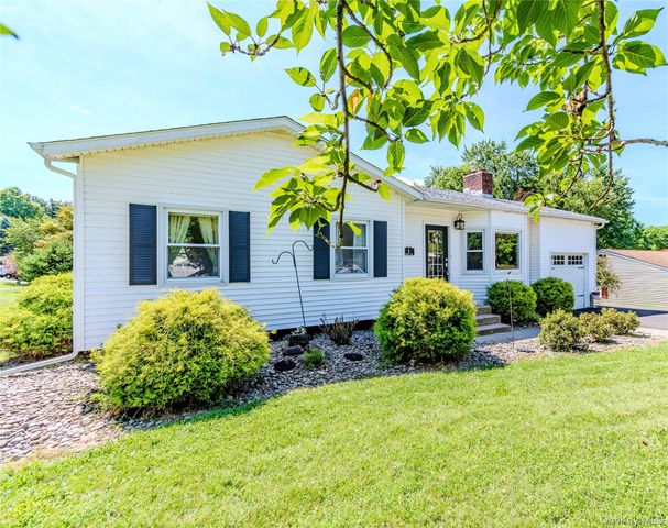 1 Patriot Lane, Washingtonville, NY 10992
