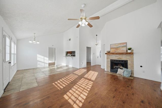 2805 Pickett Drive, League City, TX 77573