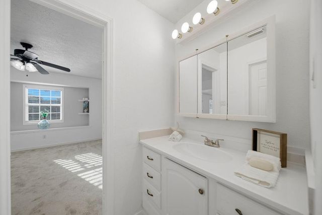 2805 Pickett Drive, League City, TX 77573