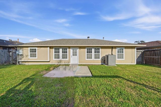 2805 Pickett Drive, League City, TX 77573