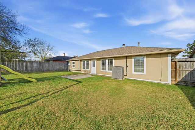 2805 Pickett Drive, League City, TX 77573