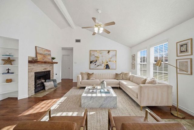 2805 Pickett Drive, League City, TX 77573