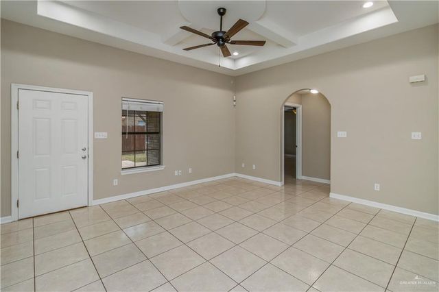 520 E Feather Avenue, Pharr, TX 78577