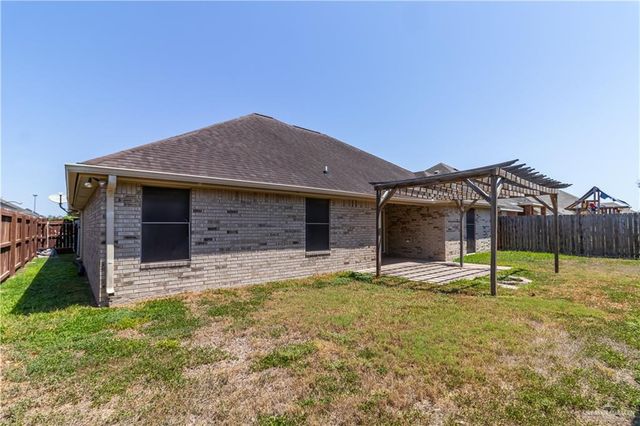 520 E Feather Avenue, Pharr, TX 78577