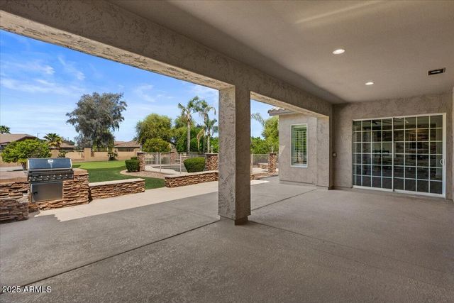 3410 E VALLEJO Court, Gilbert, AZ 85298