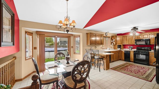 8820 Morninglory Place, St. John, IN 46373