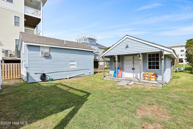 1202 Canal Drive, Carolina Beach, NC 28428